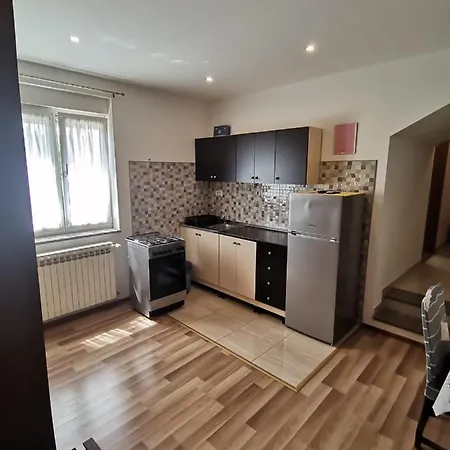 Jurika Apartment *